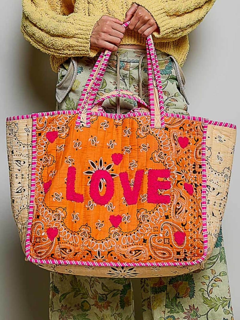 POL Color block Paisley LOVE Heart Graphic Quilted Large Tote Shoulder bag - Picture 8 of 10